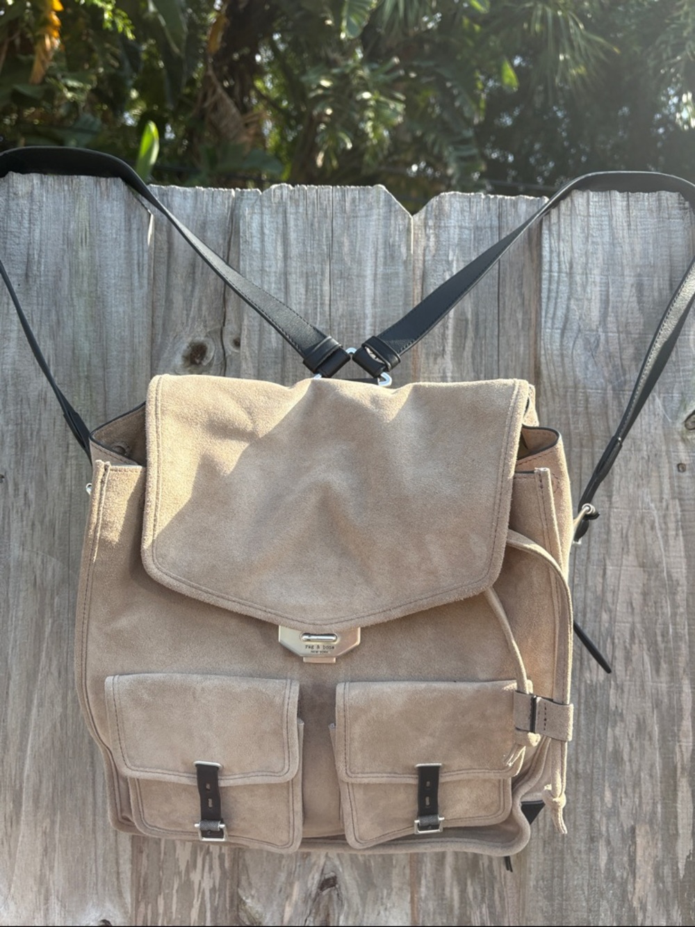 Rag &Bone Backpack-magnetic closure